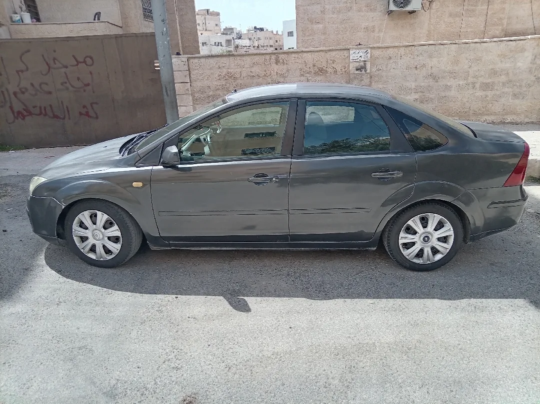 فورد فوكس للبيع او البدل