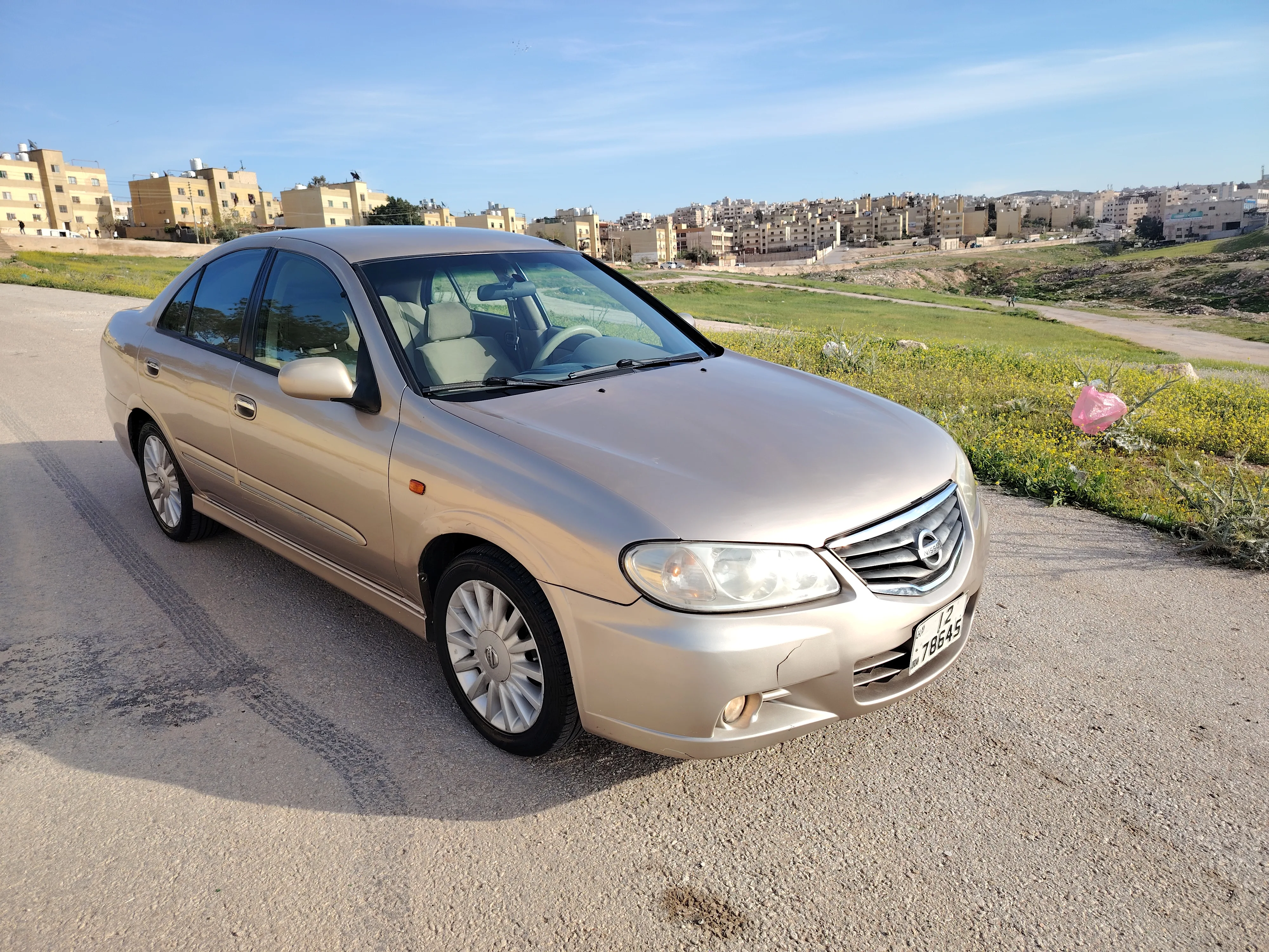 نيسان صني 2004 محوله ٢٠١٢ فحص ٣جيد واحد مضروب