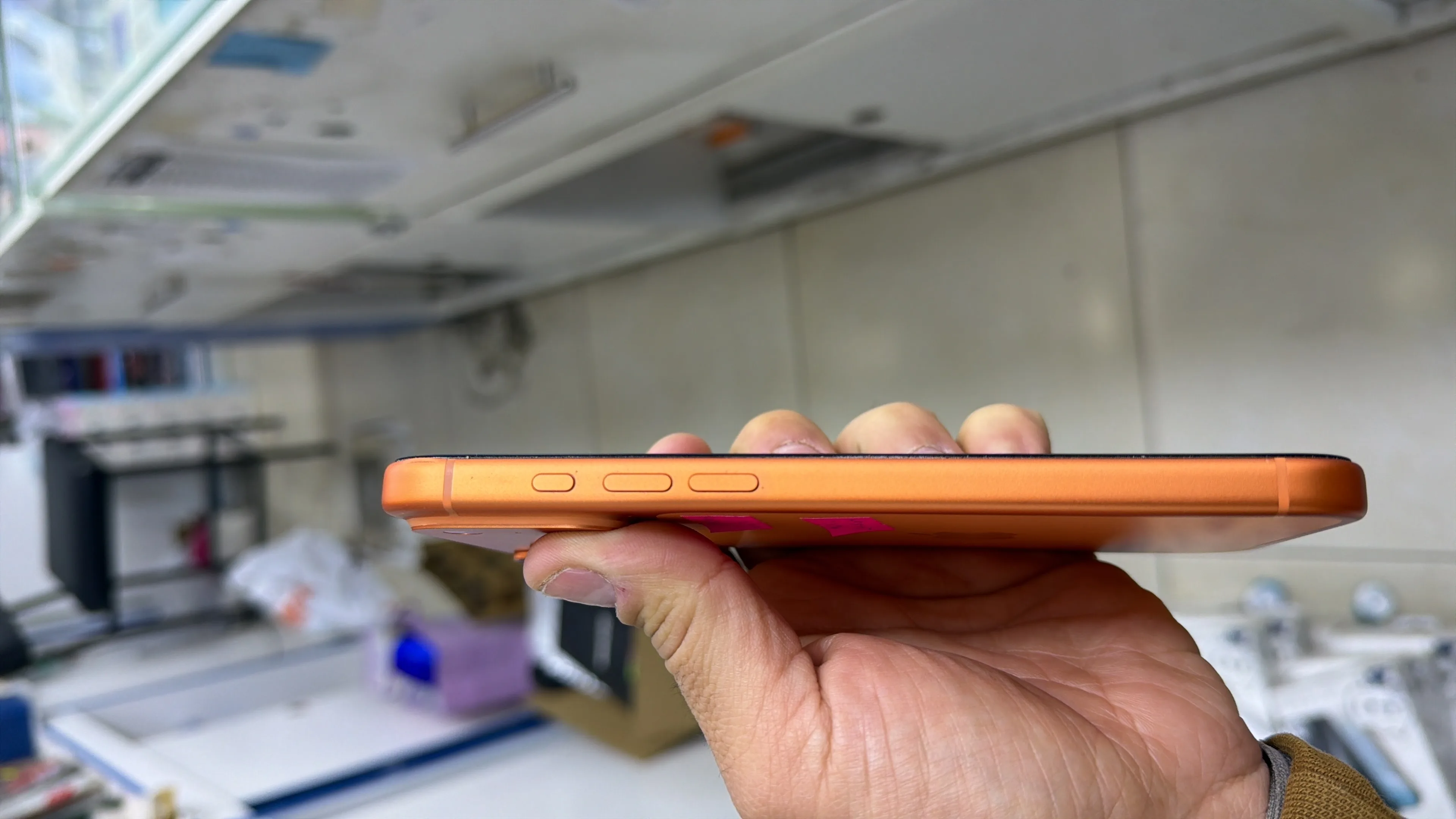 ايفون 17 برو ماكس Esim شرررق اوسط