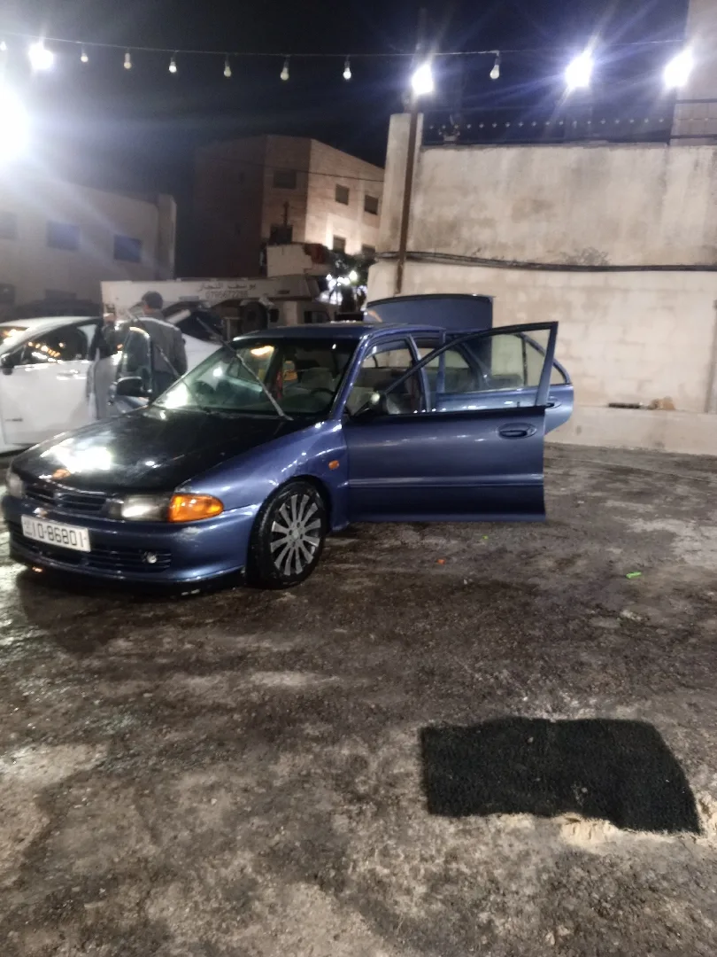 متسوبيشي لانسر 1993