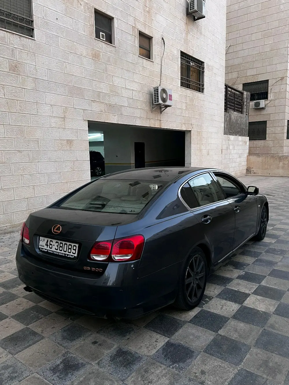 لكزس بنزين ٢٠٠٦ للبيع