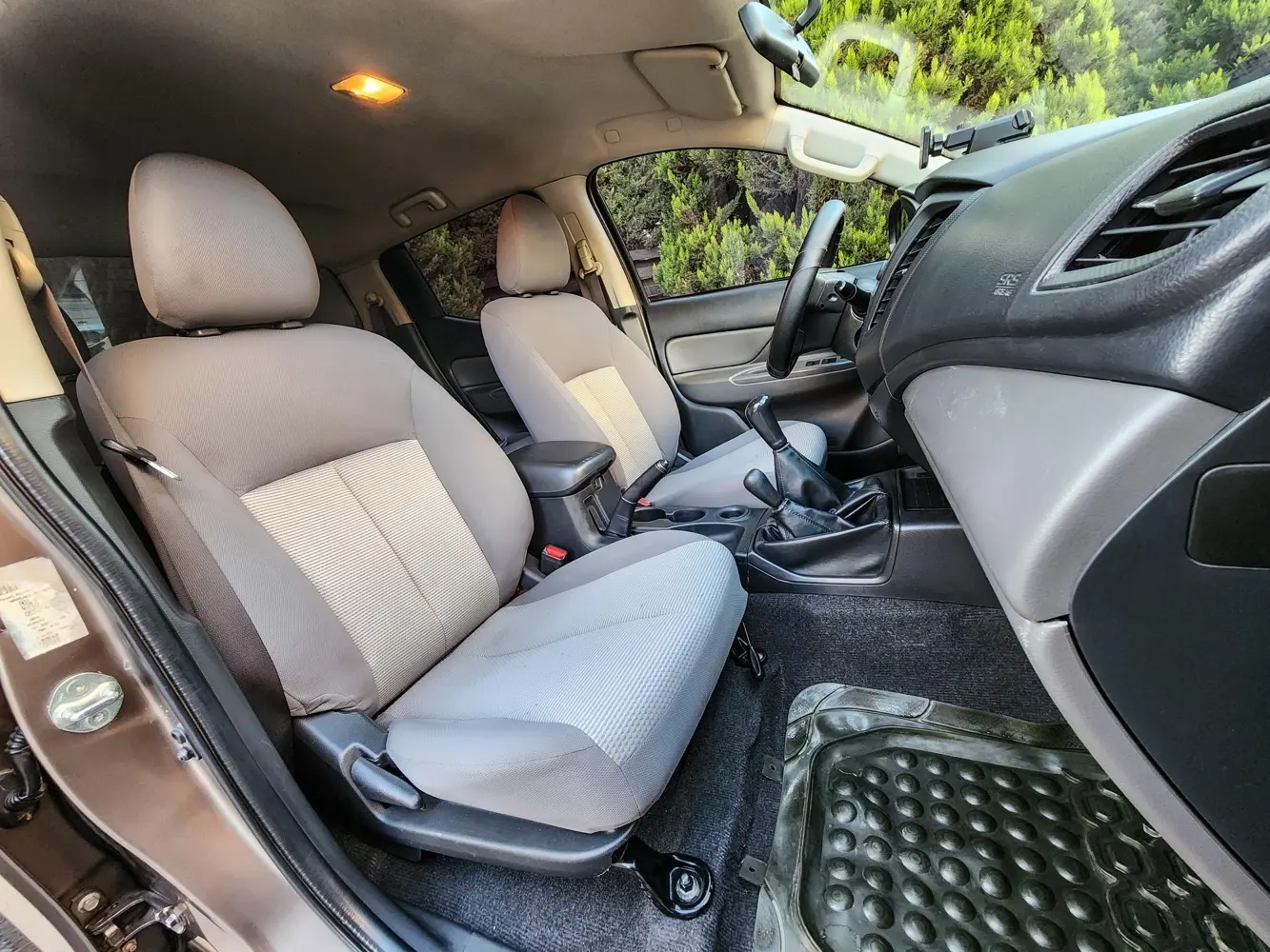 متسوبيشي L200 2016