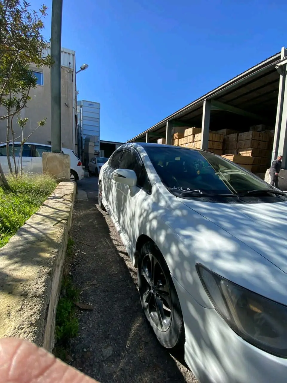 سيارة للبيع