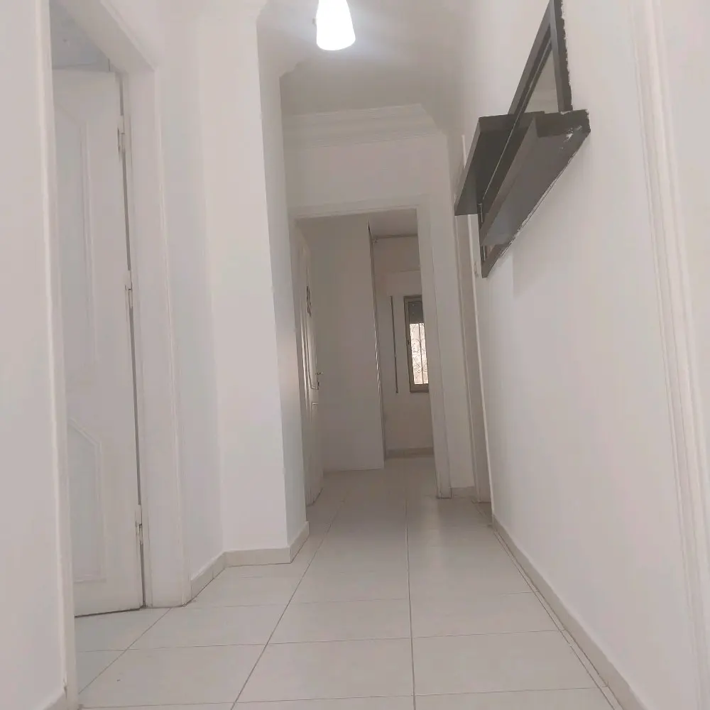 شقه ارضيه للبيع في الرونق