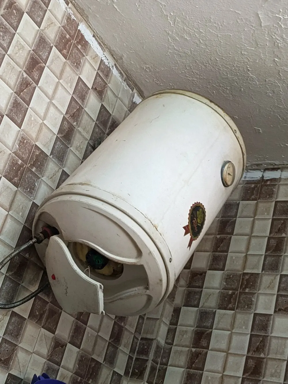 عدة مطعم كاملة