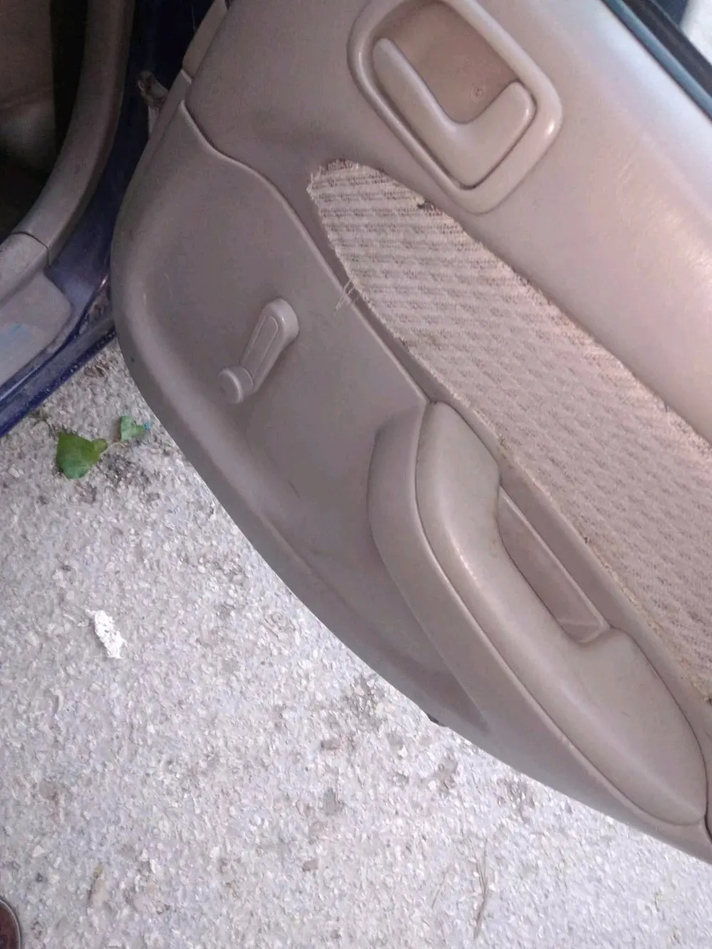 تويوتا كورولا٩٨ماتور توماتيك