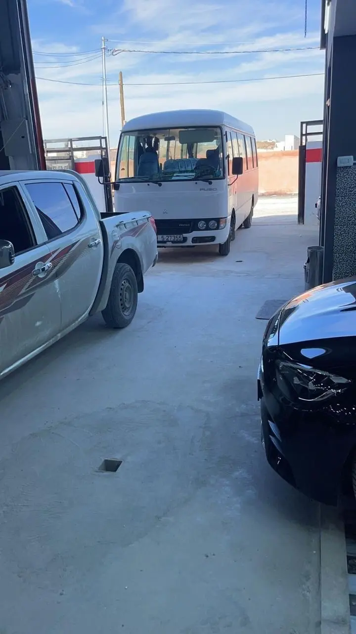 مركز تجليس ودهان سيارات معتمد لجميع شركات التامين