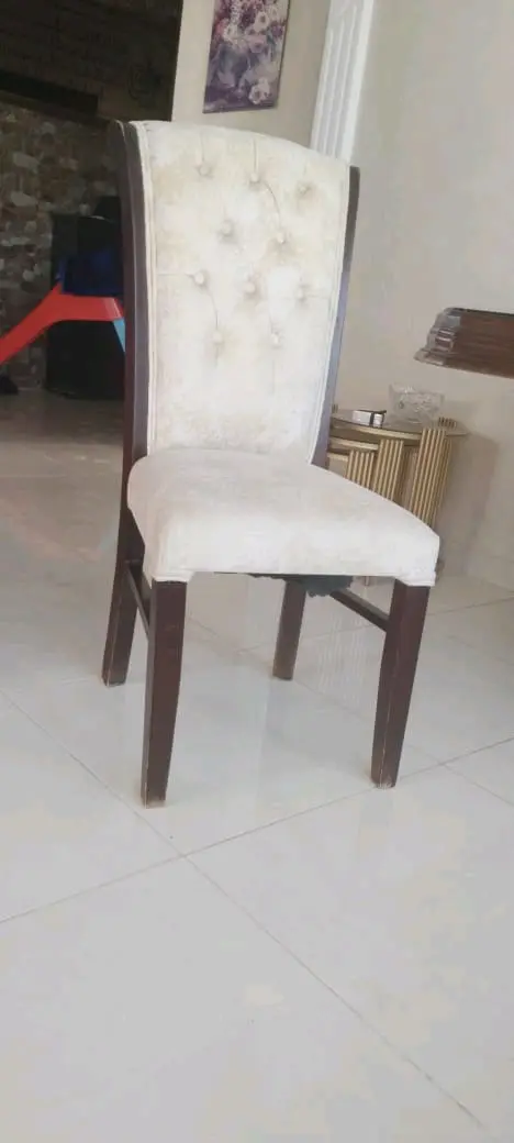 طاولة سفرة مستعمل