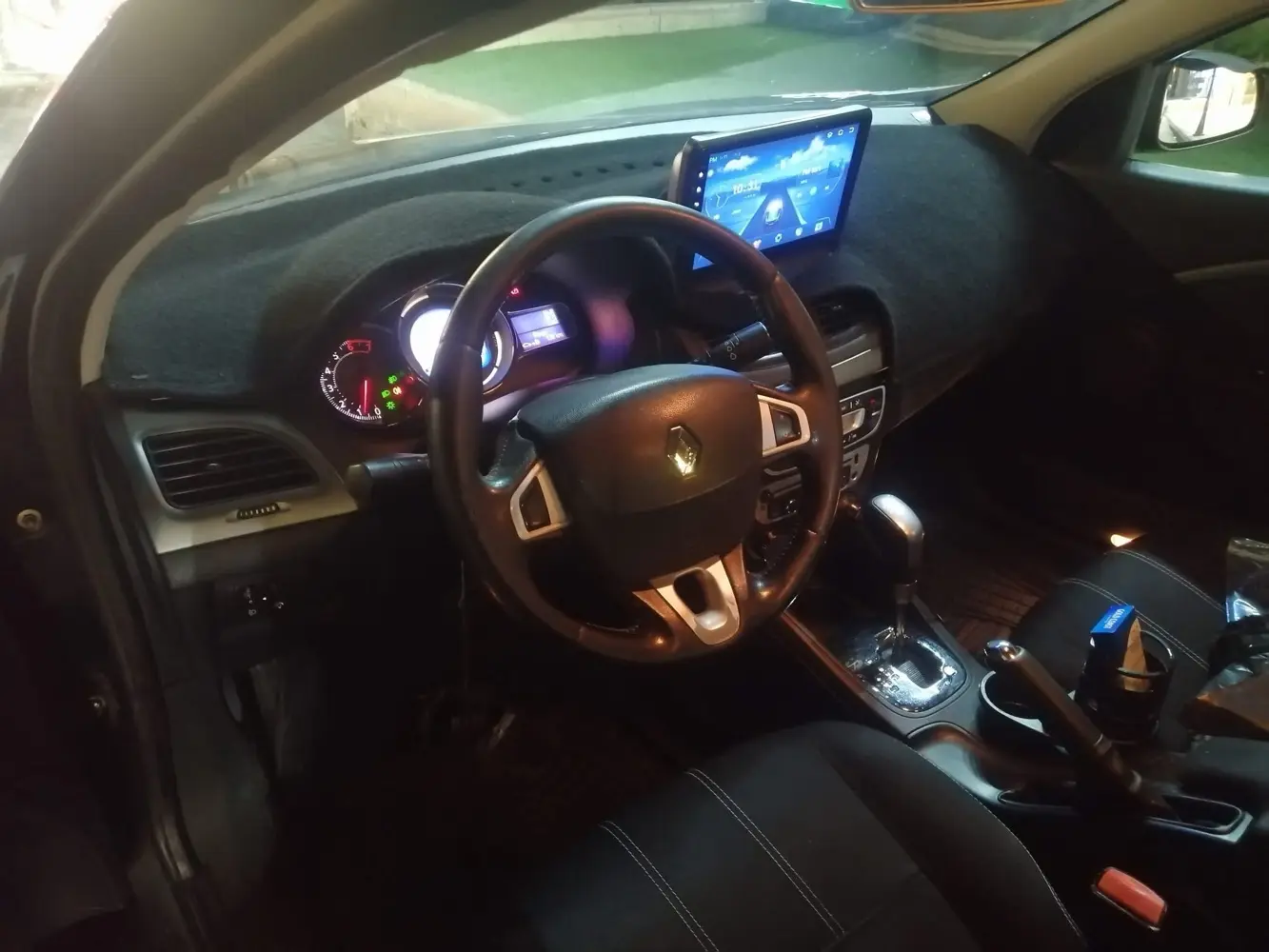 للبيع المستعجل  رينو فلونس ٢٠١٣