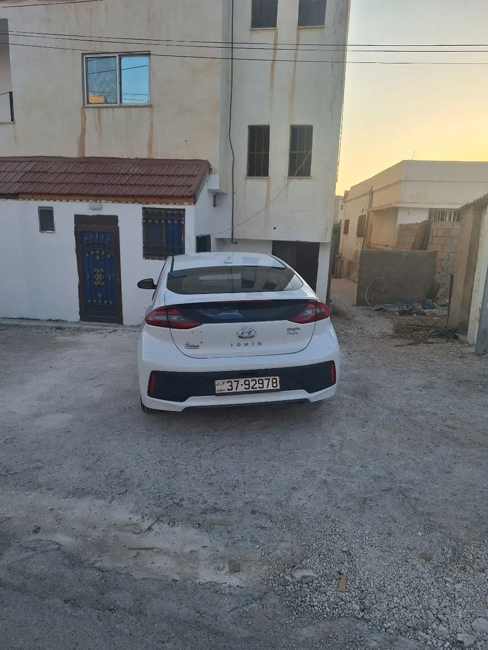 أيونيك للبيع