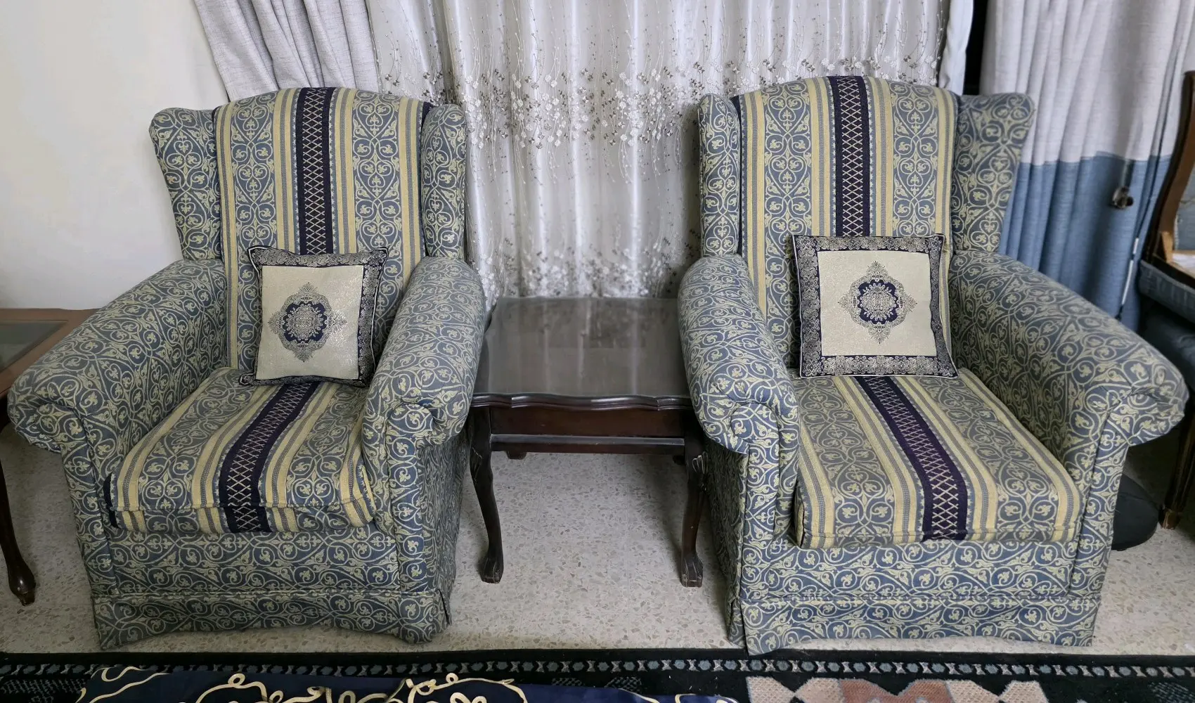 طقم كنب وطاولات مستعمل للبيع