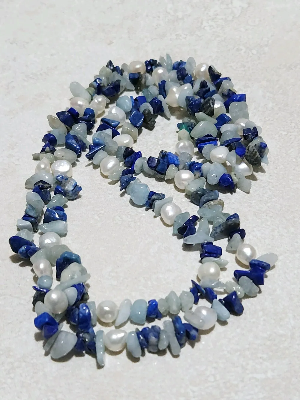 قلادة عتيقة من اللازورد والؤلؤ  الطبيعي
