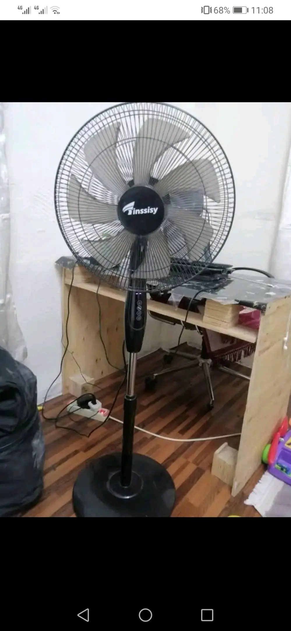 معدات يديوية ومروحتين للبيع بسعر مغري