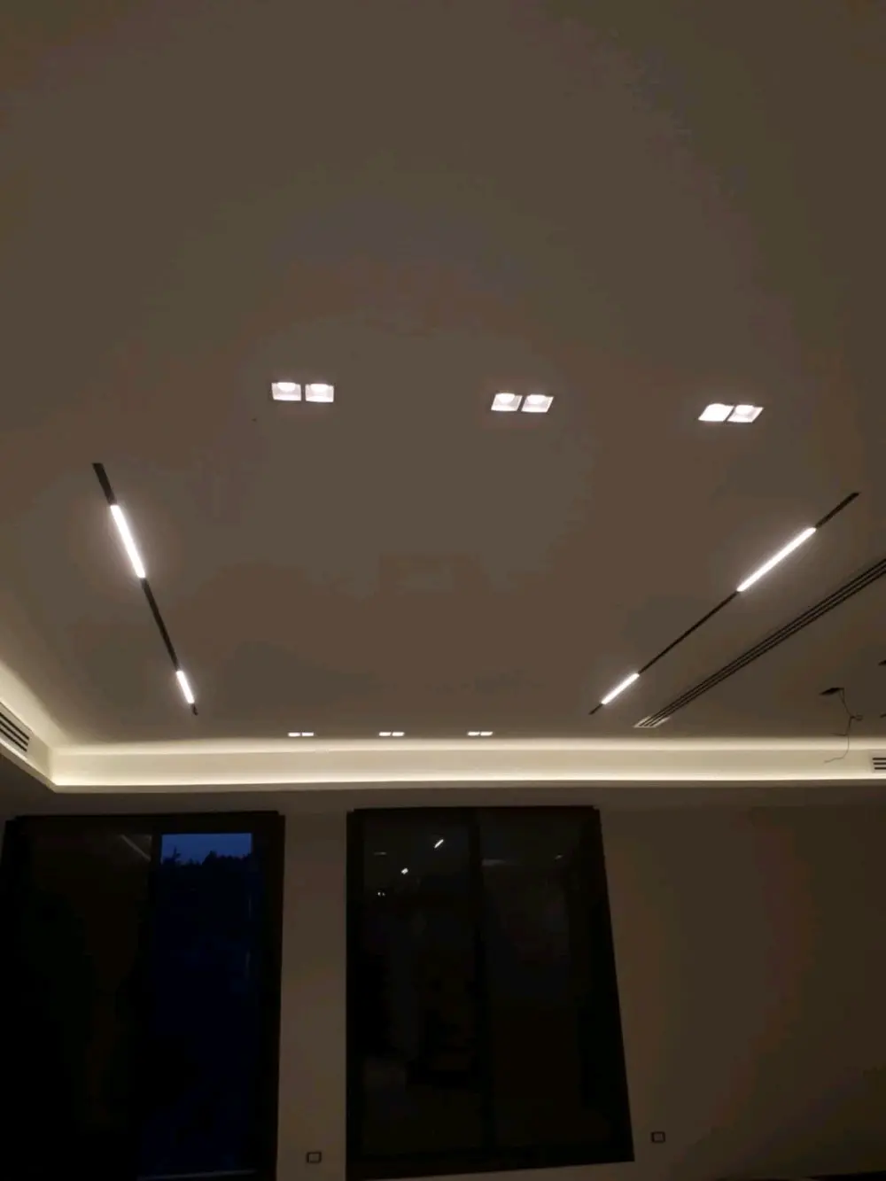 فني كهربائي