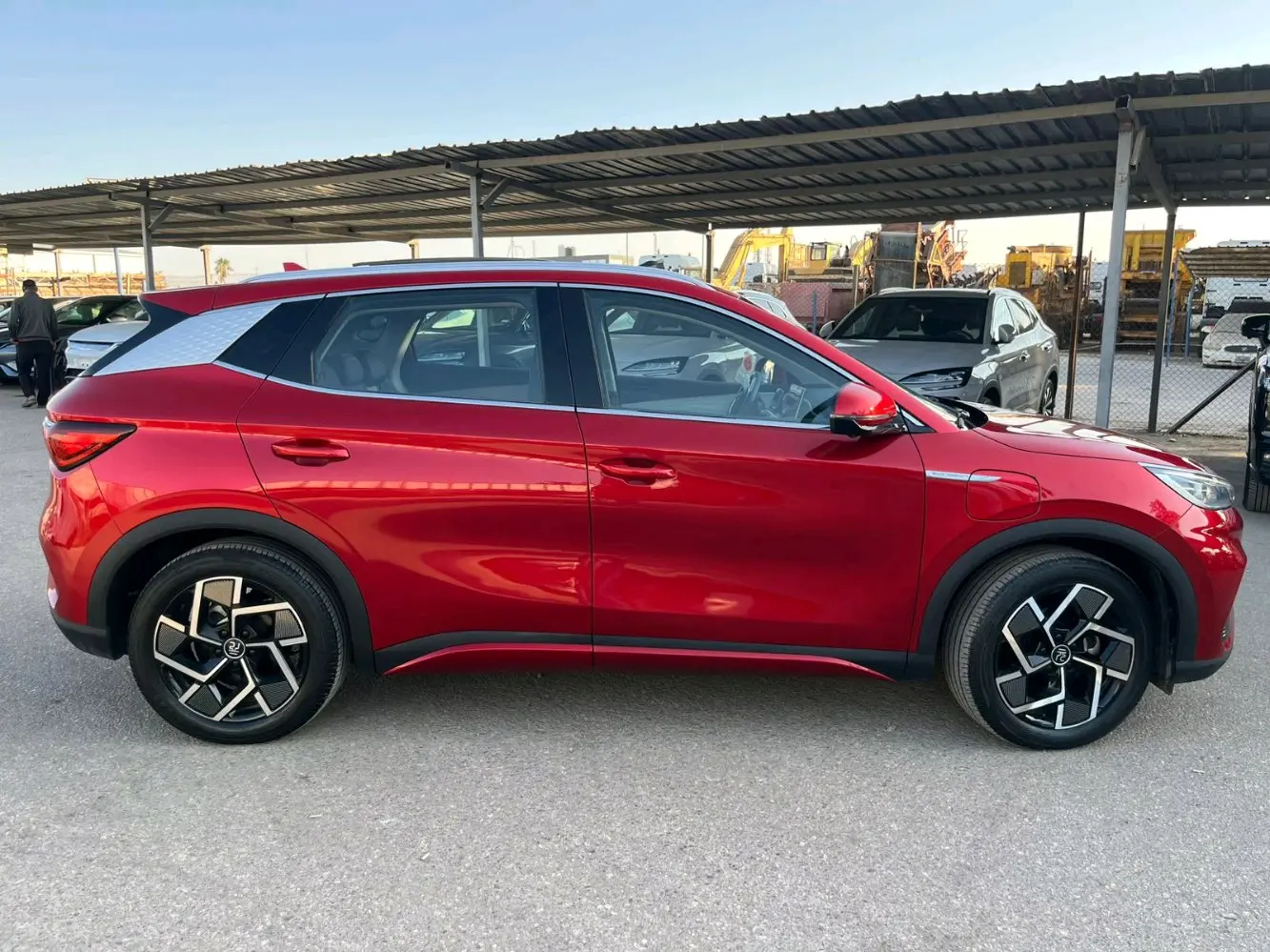 بي واي دي ايوان موديل 2023 بطاريه كبيره 510 فل ابشن بانوراما متحركه عداد قليل اص