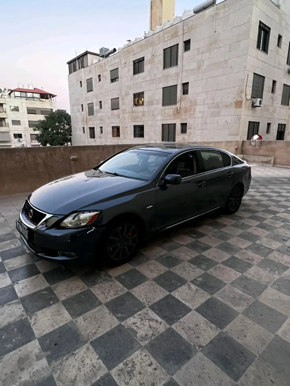 لكزس بنزين ٢٠٠٦ للبيع