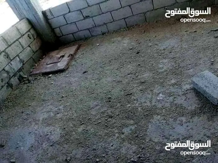 بيت عظم مسطح كبير بقريه الطيبه اربد للبيع بسعر مغري