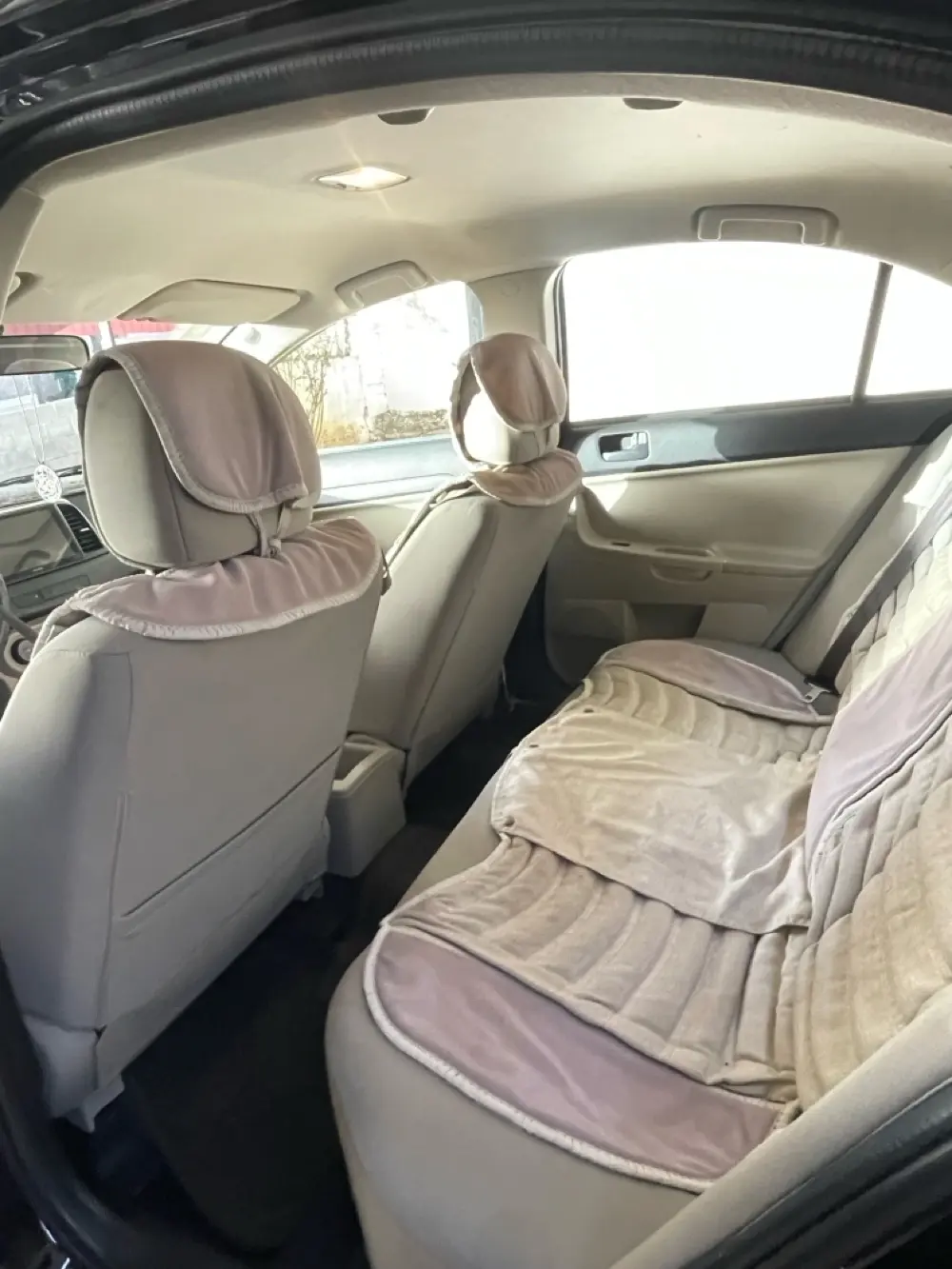 👉 لانسر EX 2015 مخزّنة – ممشى 44 ألف فقط