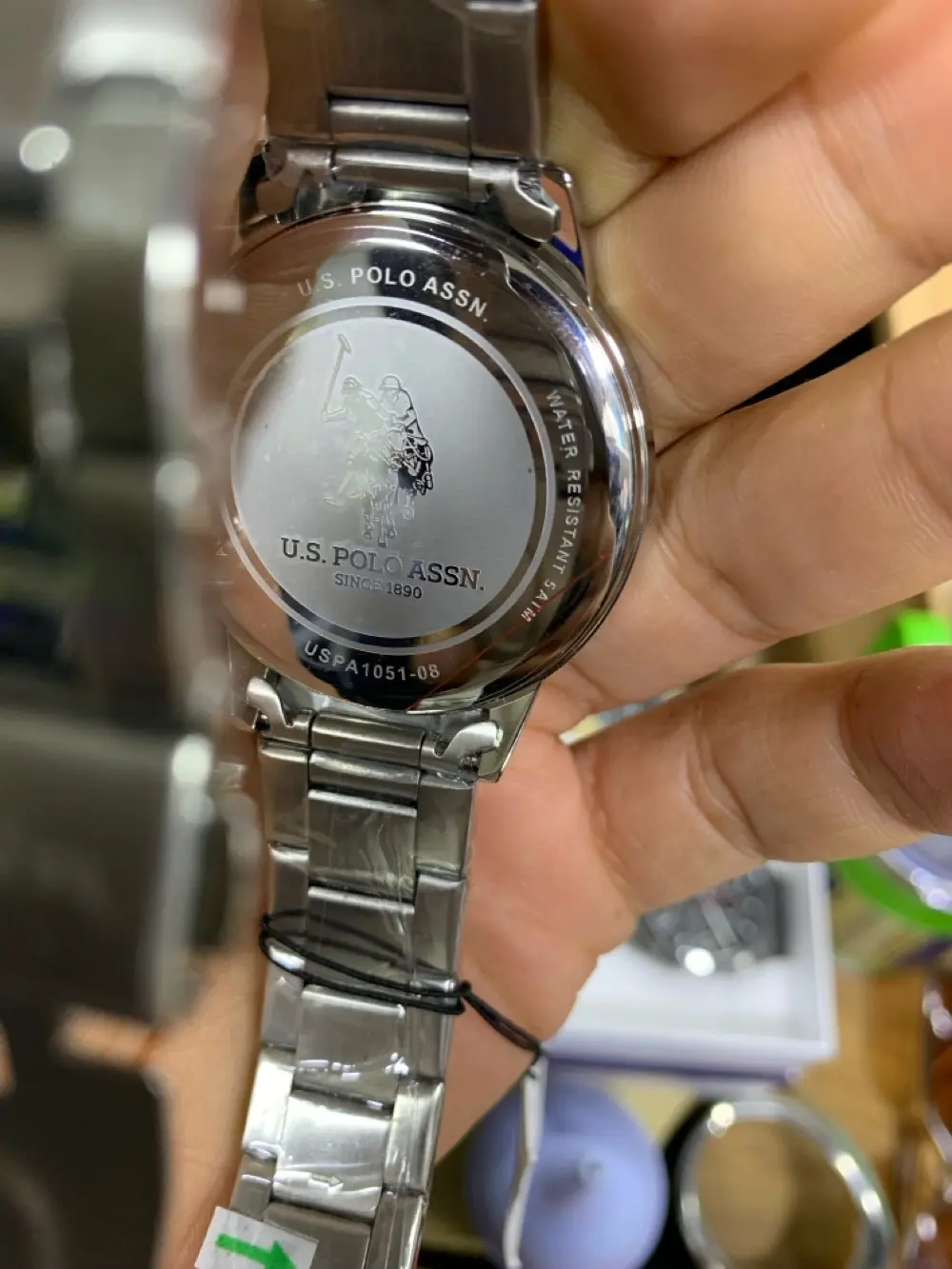 مجموعة ساعات جديده مجلتن اصلي مكفول