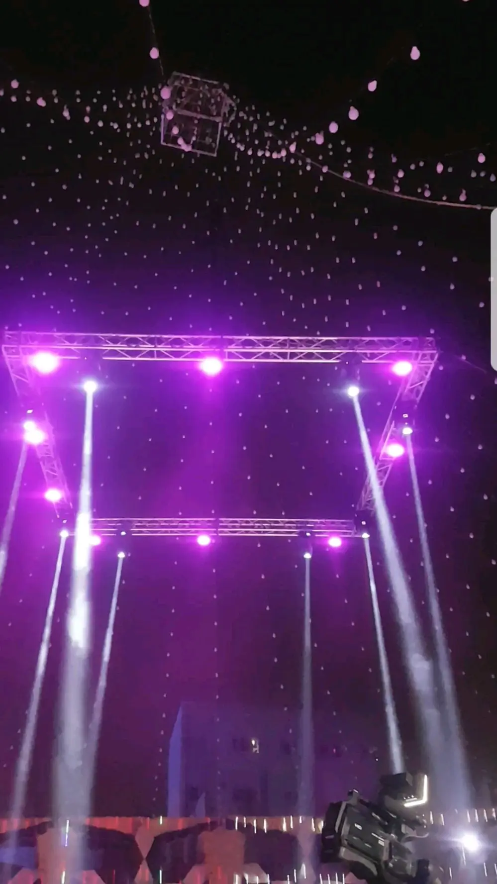 تجهيز و تنظيم جميع حاجيات الافراح والمناسبات والمؤتمرات والحفلات الخاصة والعامة