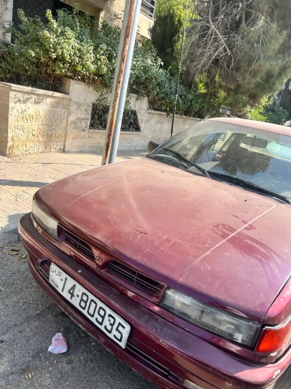 ميتسوبيشي لانسر 91 معها ترخيص لا اخر شهر واحد