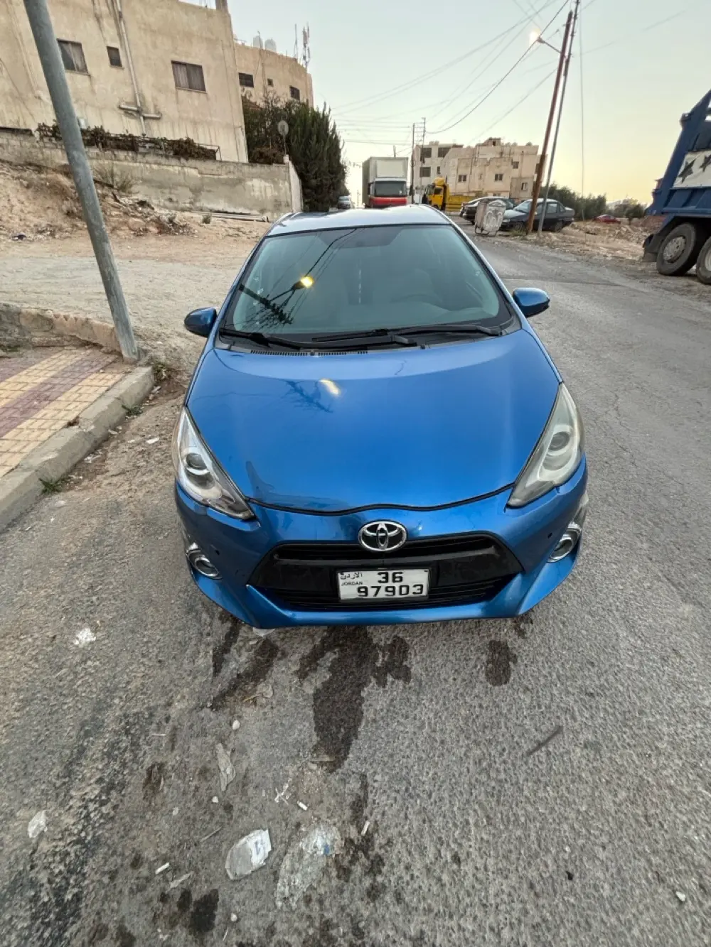 تويوتا بريوس سي للبيع