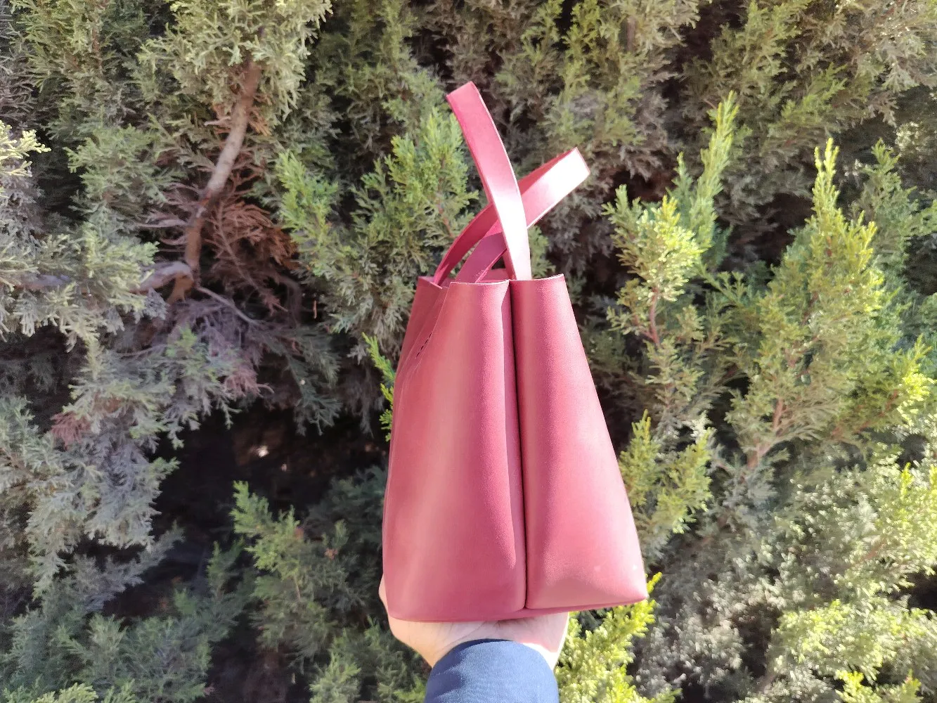 محافظ جلد طبيعي صناعه وخياطه يدويه بالكامل