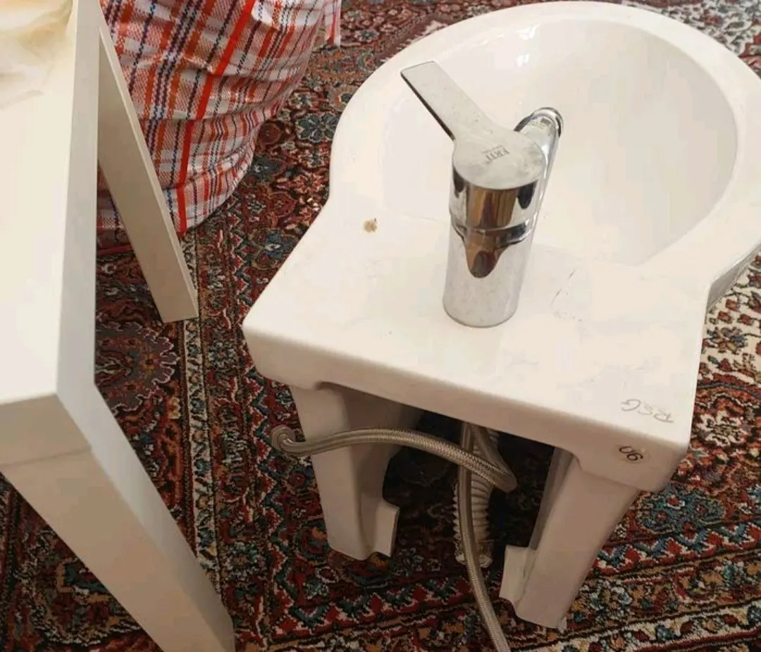 شطاف بيديه حمام بحاله جديد