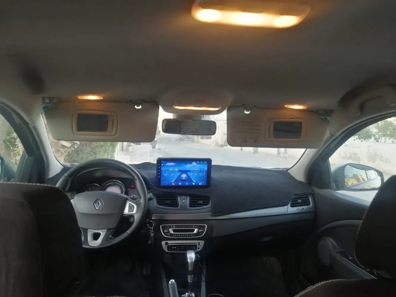 للبيع المستعجل  رينو فلونس ٢٠١٣