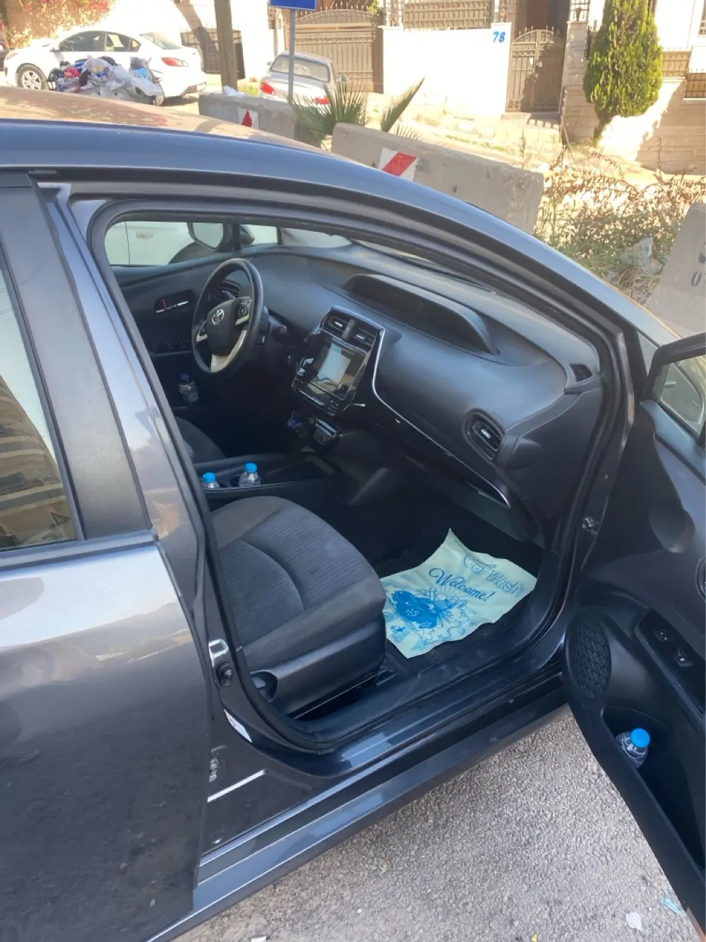 تويوتا بريوس ٢٠١٧