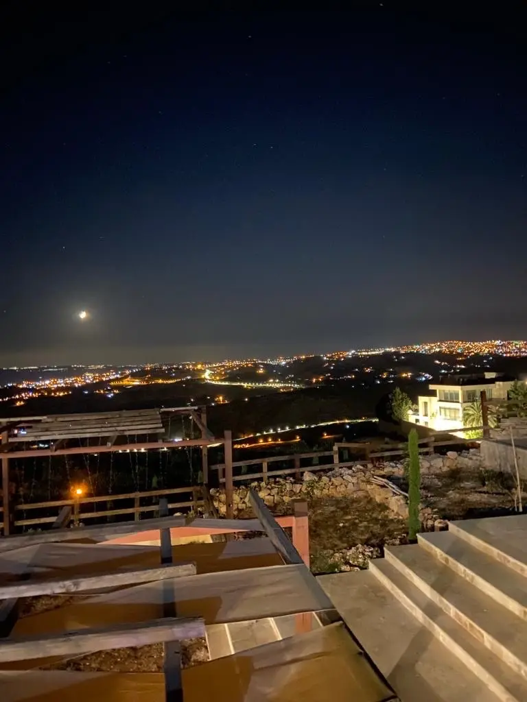 فبلا مودرن حديثة البناء