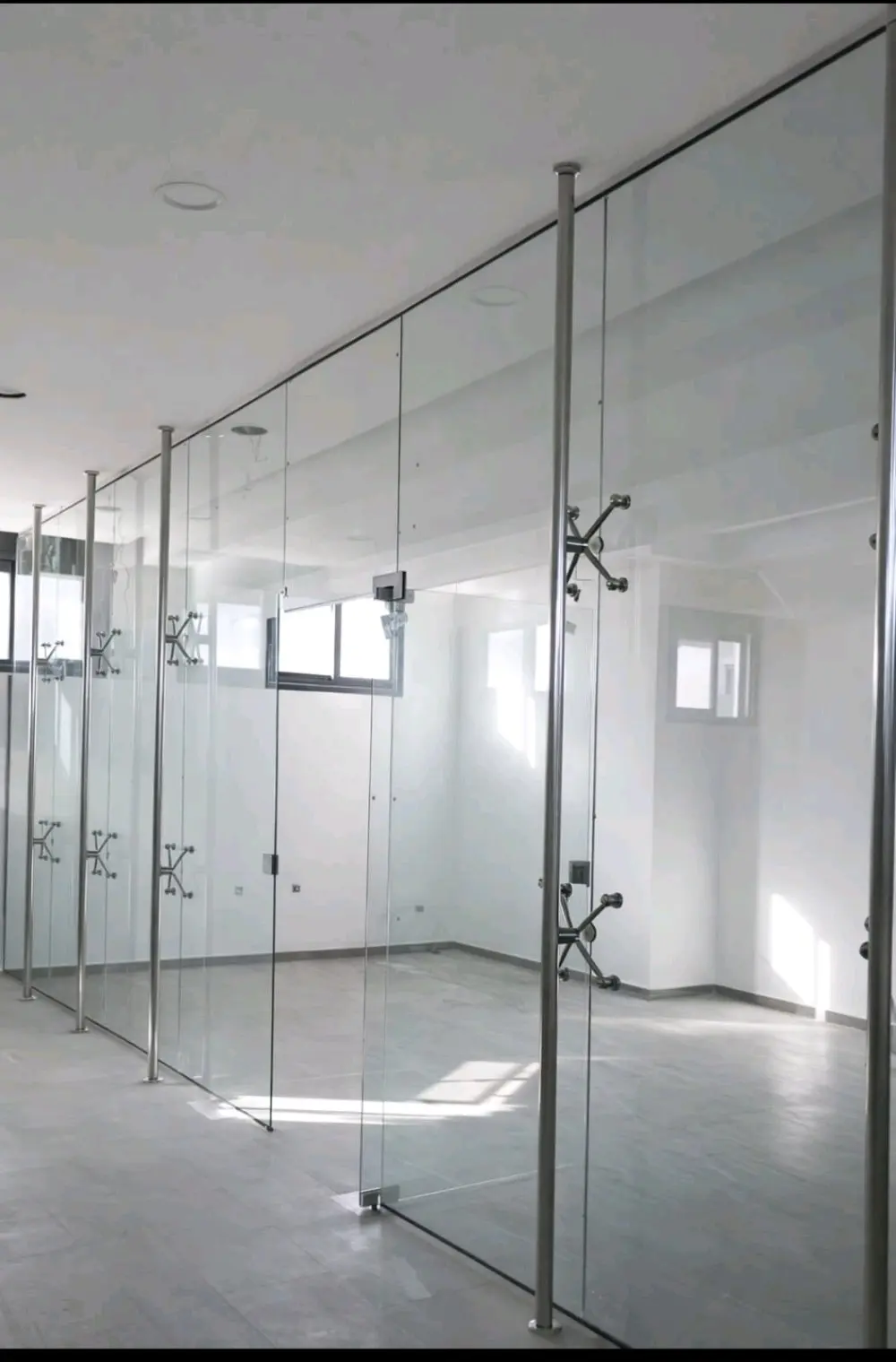 زجاج سيكوريت 10 ميلي سعودي كافة أعمال الزجاج السيكوريت