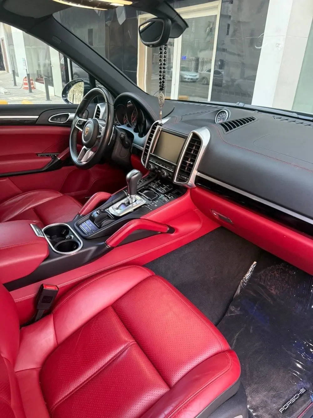 صيانة وقطع غيار المركبات الالمانية audi Porsche Volkswagen