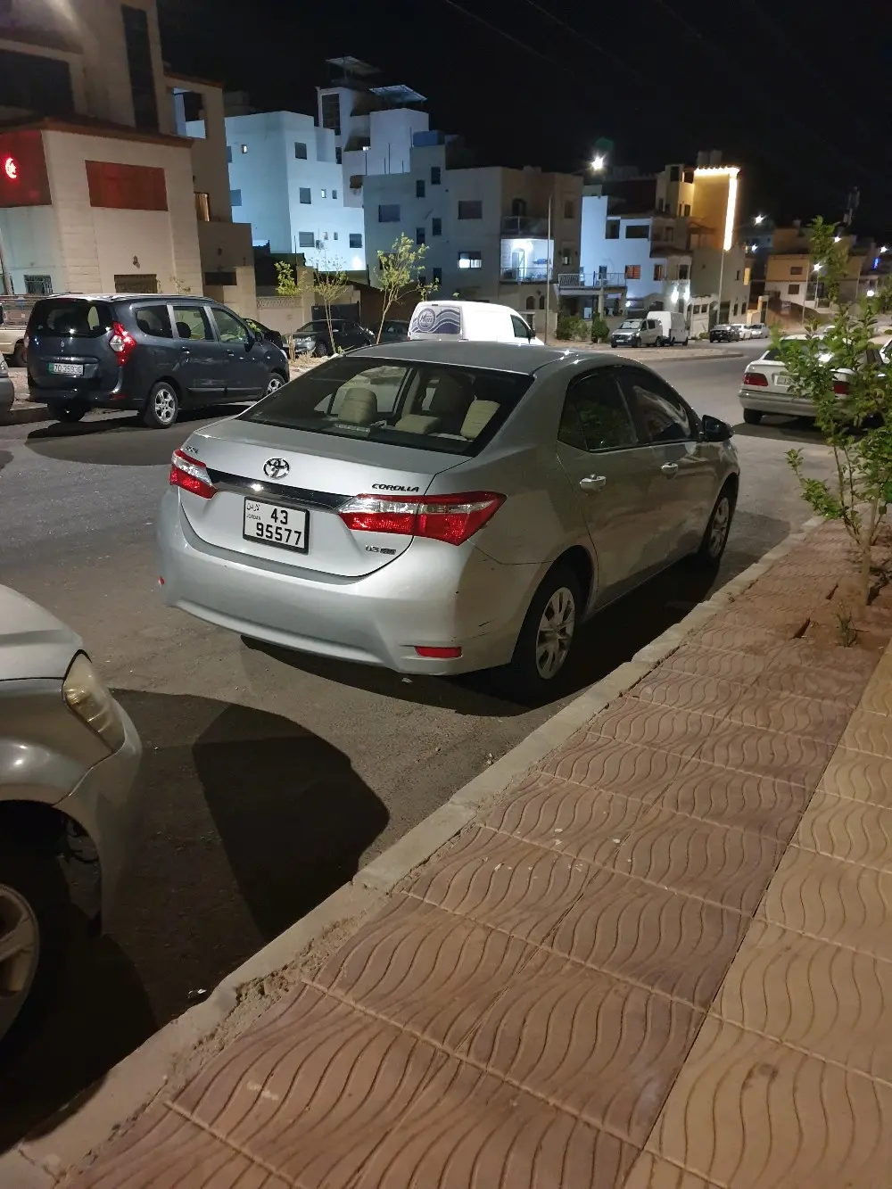 تويوتا كورولا ٢٠١٤ للبيع