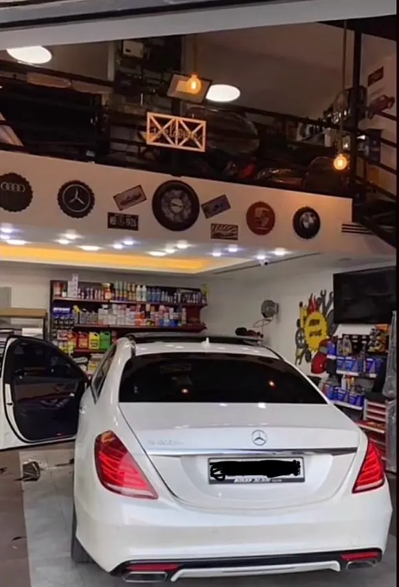 Mercedes