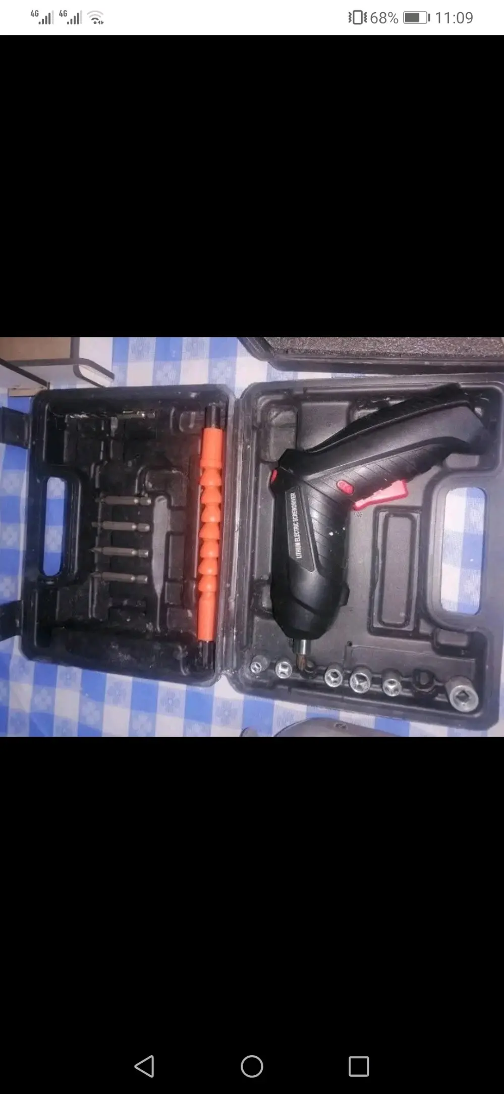 معدات يديوية ومروحتين للبيع بسعر مغري