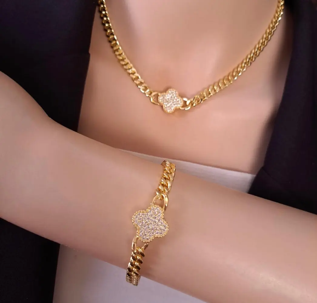 لكي سيدتي طقم ذهب روسي فخم جدا. سنسال مع اسوارة وحلقين وخاتم