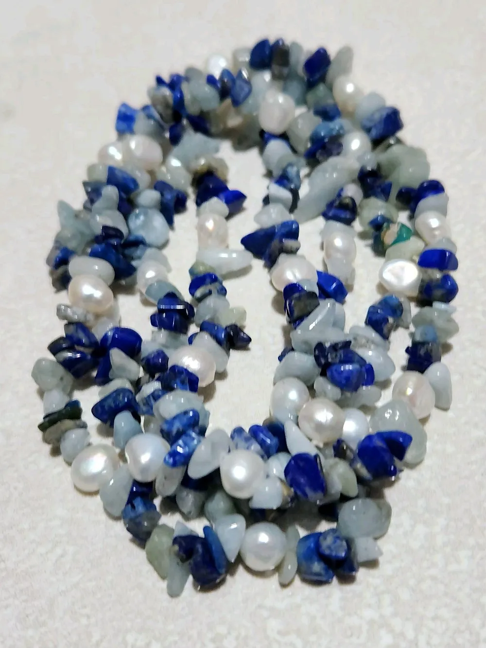 قلادة عتيقة من اللازورد والؤلؤ  الطبيعي