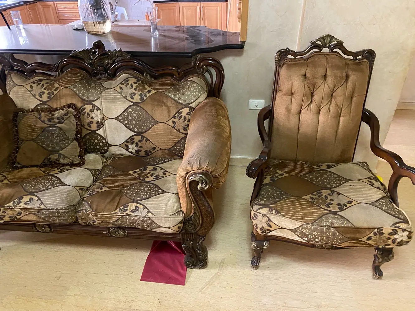 سفره و طقم كنب مستعمل