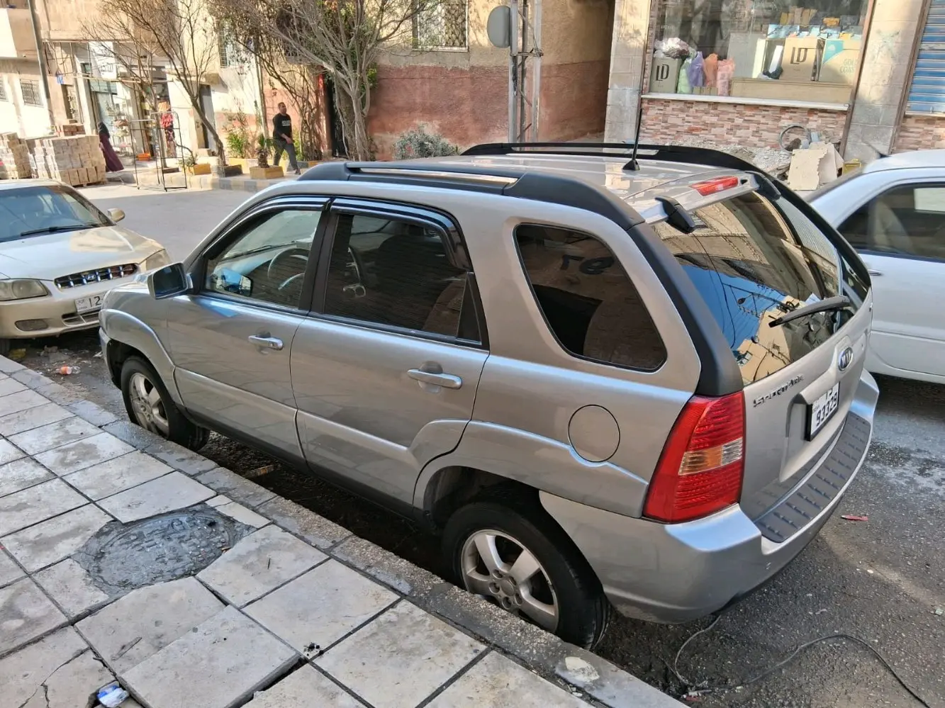 سيارة للبيع