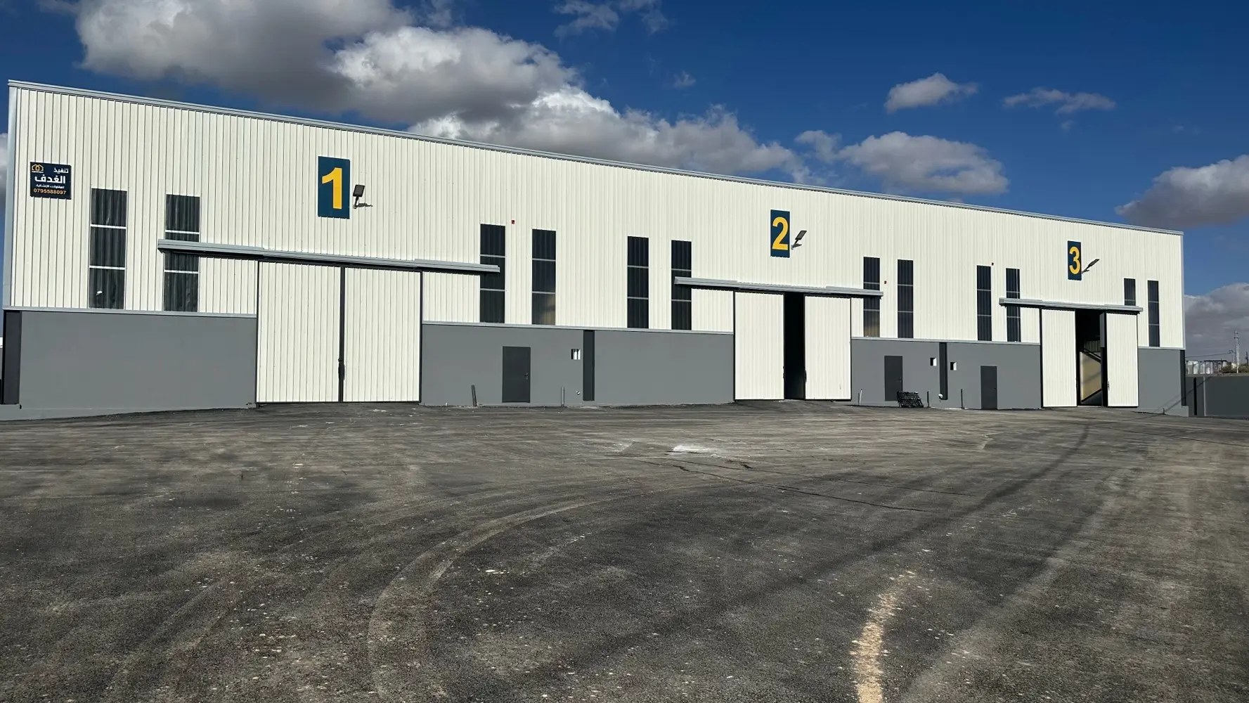 هناجر ومستودعات للإيجار /  Warehouses For Rent