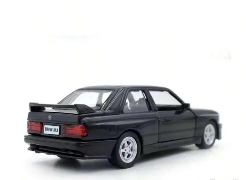 سيارة بوز نمر BMW/M3 كوبية