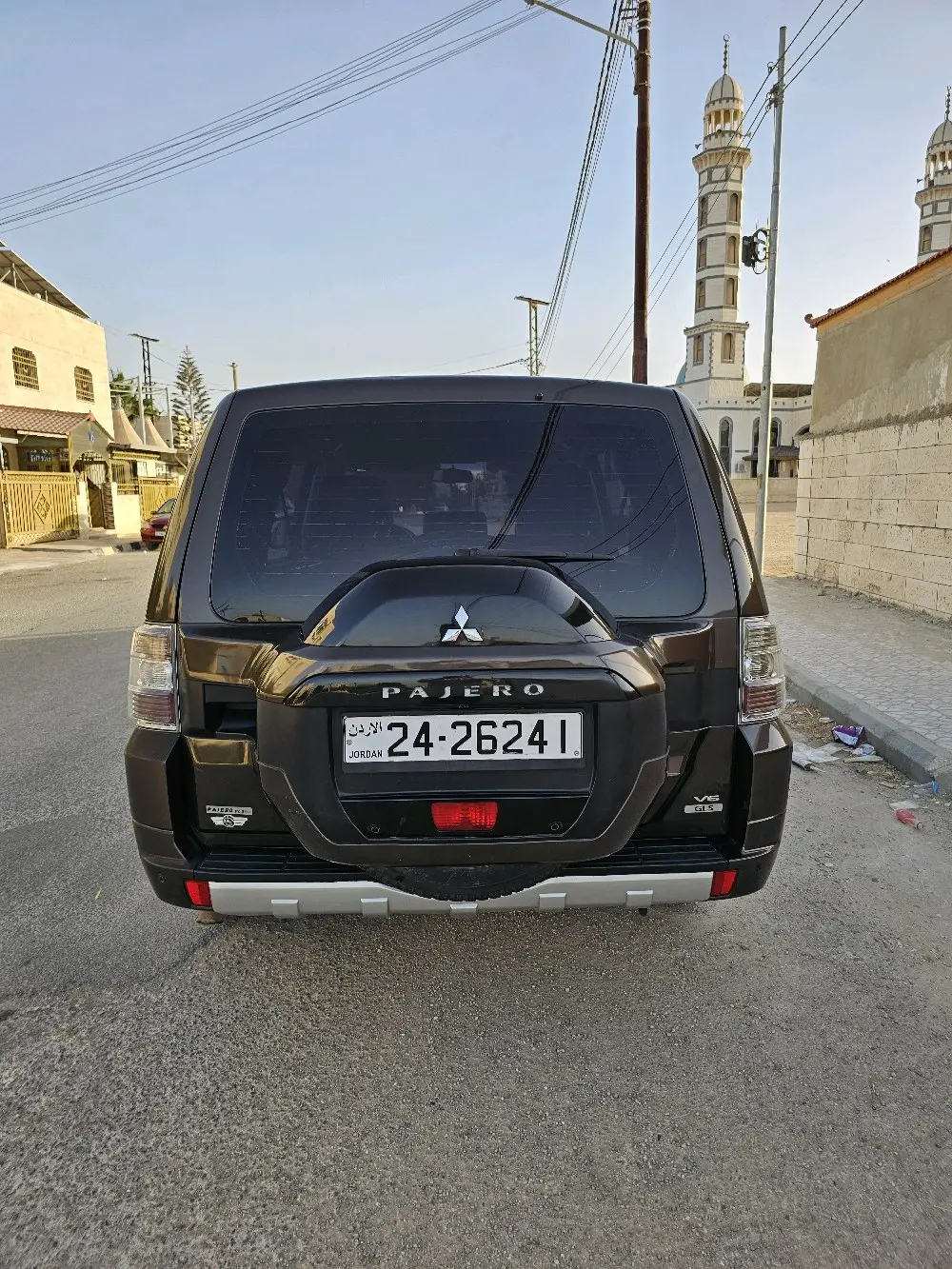 ميتسوبيشي باجيرو 2017 نخب النخب 3500cc ترخيص سنة كاملة ورقم جميل مثل صاحبها  7 ر