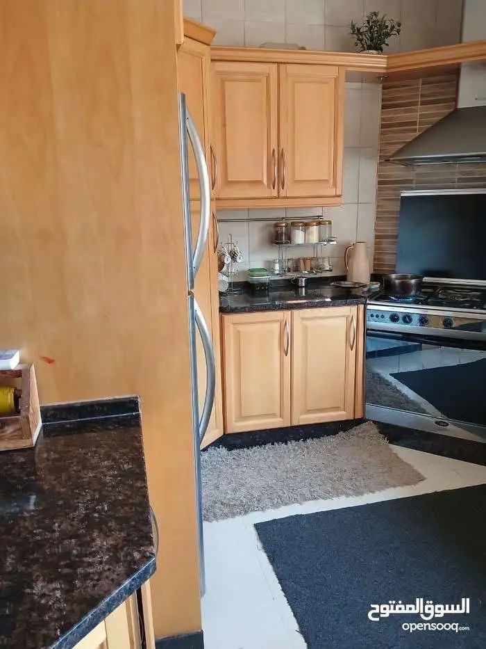 شقة ارضيه سوبر ديلوكس على مستوى الشارع في ارقى احياء الكماليه