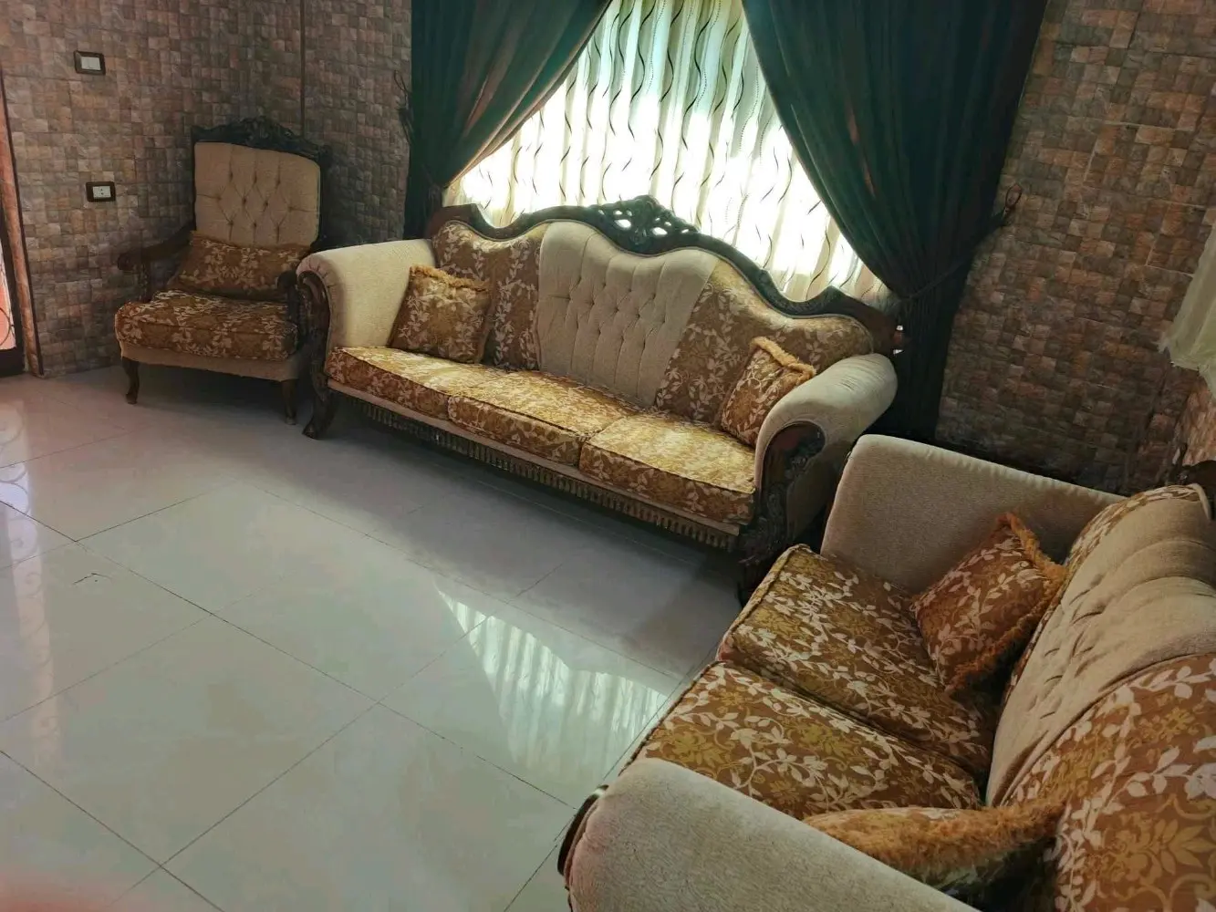 اطقم كنب ضيوف خشب زان تفصيل 9 مقاعد