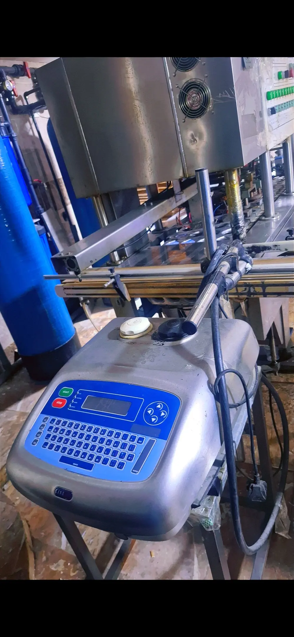 محطة ومصنع تحلية مياه