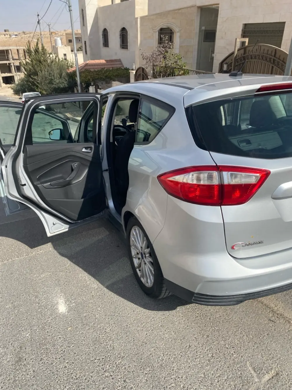 فورد سي ماكس موديل ٢٠١٦ للبيع