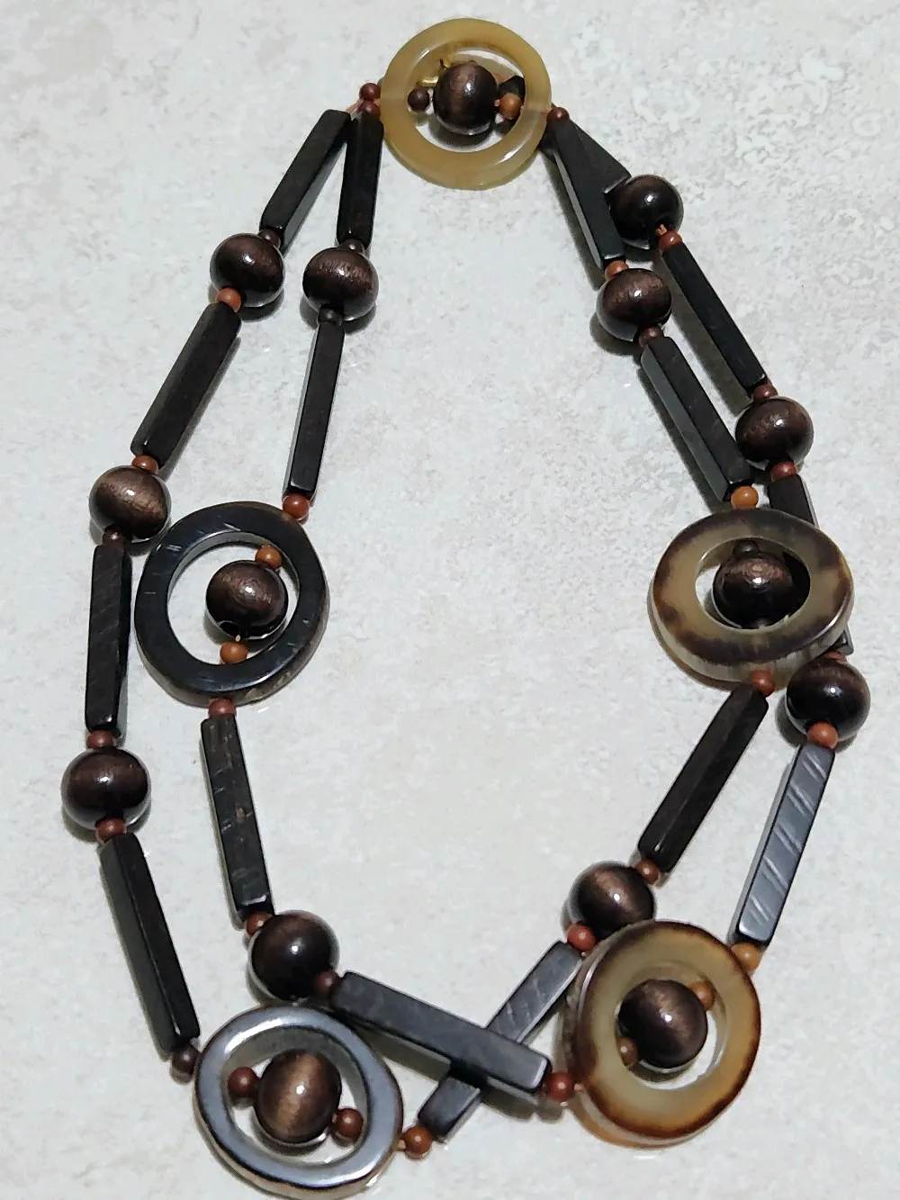 قلادة من حلقات الخرتيت