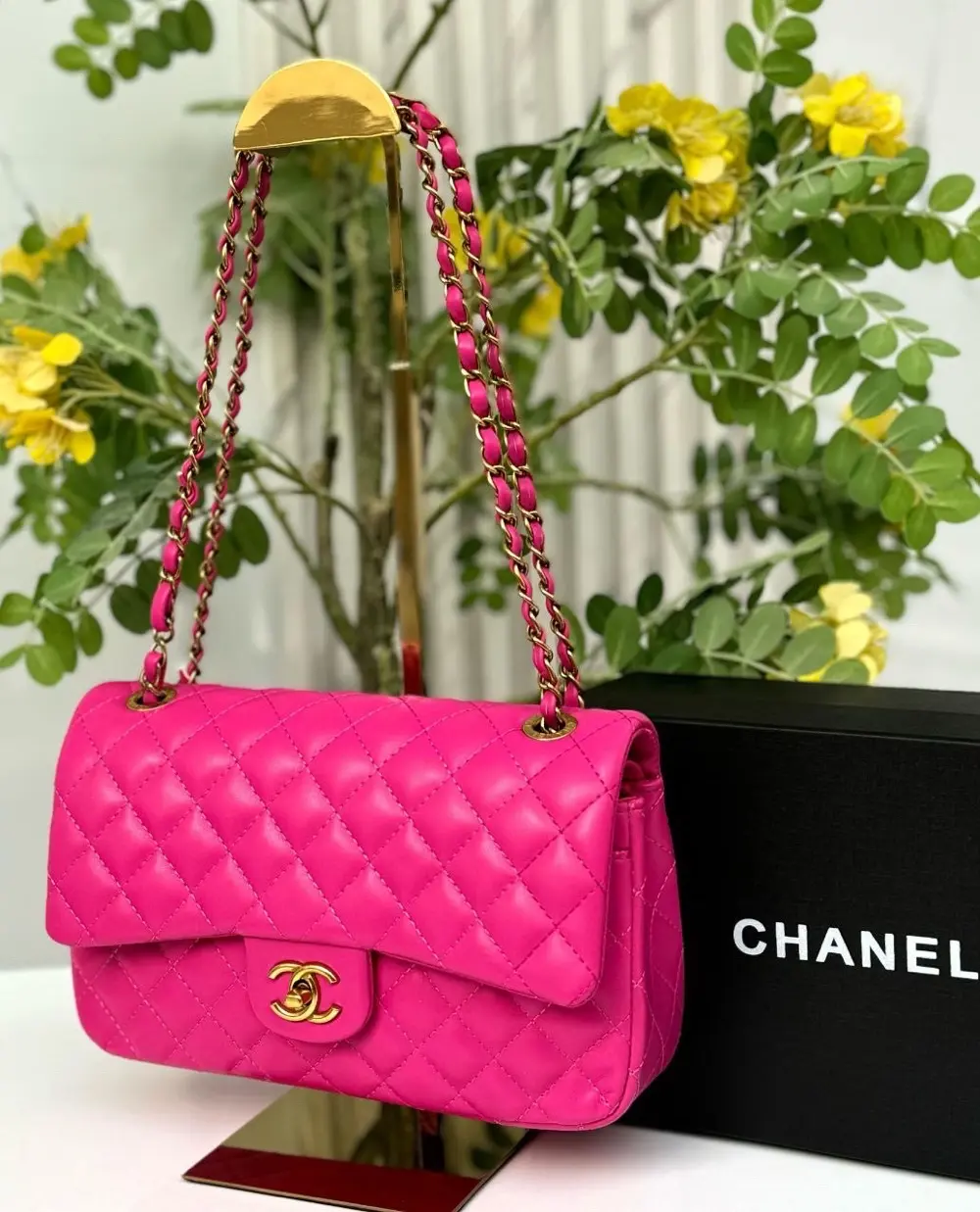 شناتي شانيل وديور كوبي ماستر