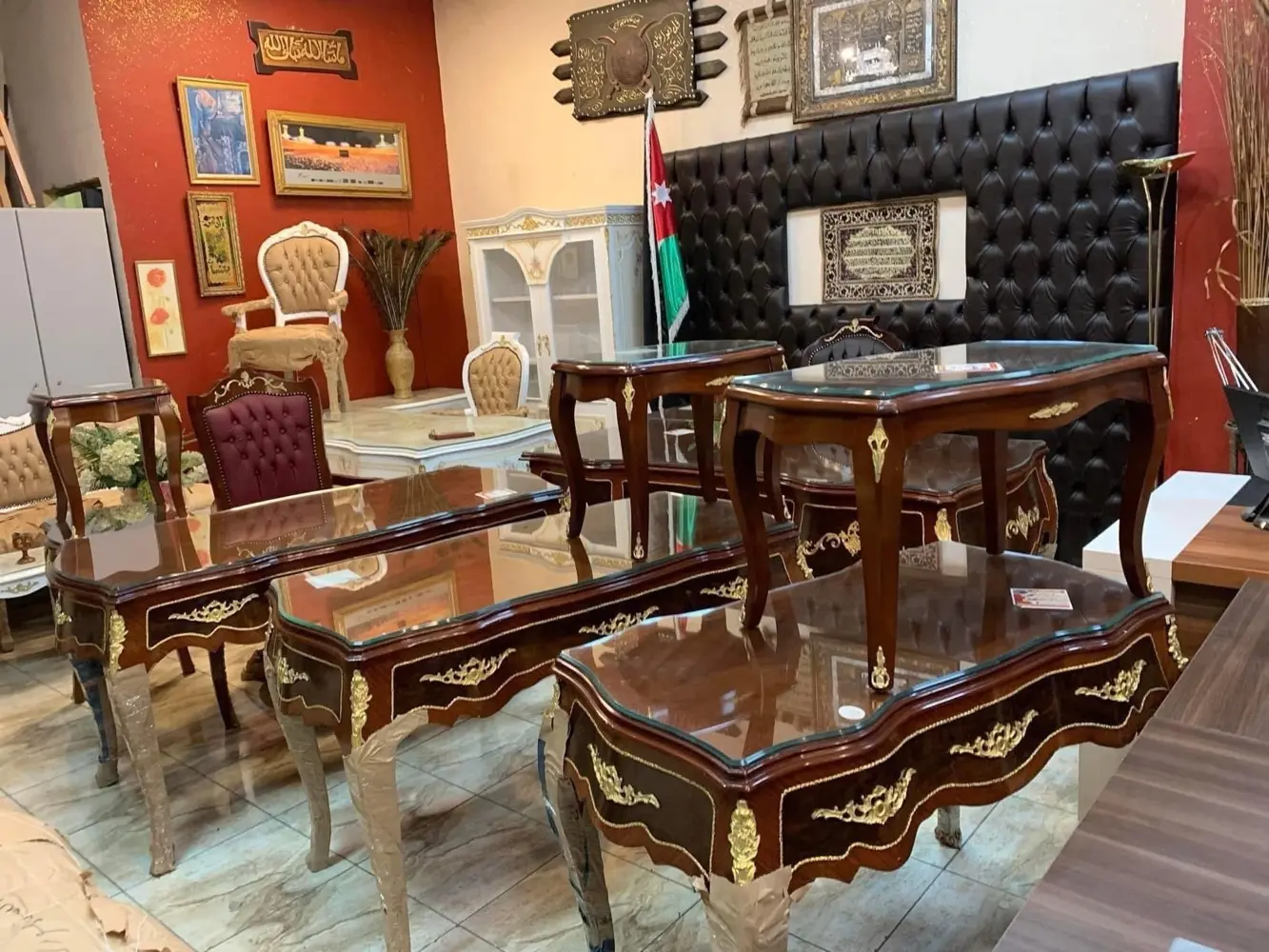أثاث مكتبي جديد مستورد من مصر بأفضل انواع الخشب الزان والنحاس